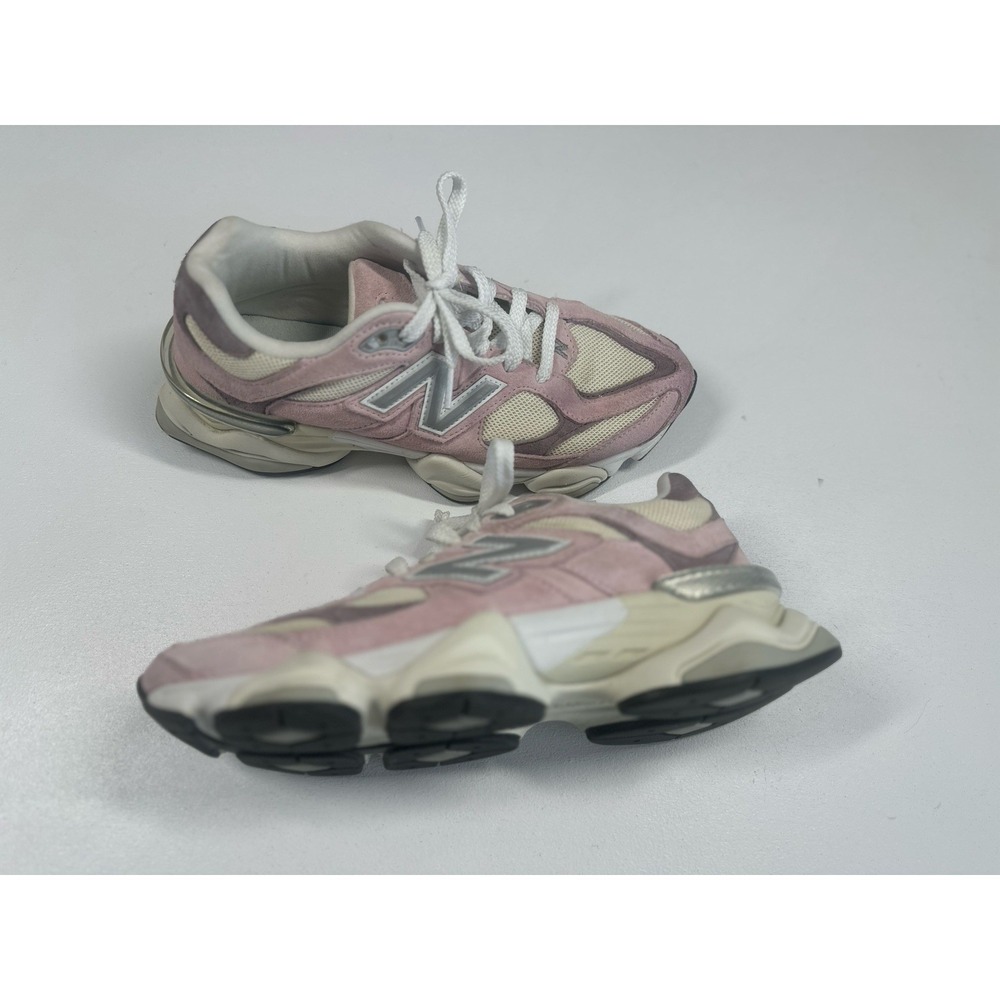 New Balance 9060 Rose Sugar Ice Wine Sz 8.5 Women Pink (b24)